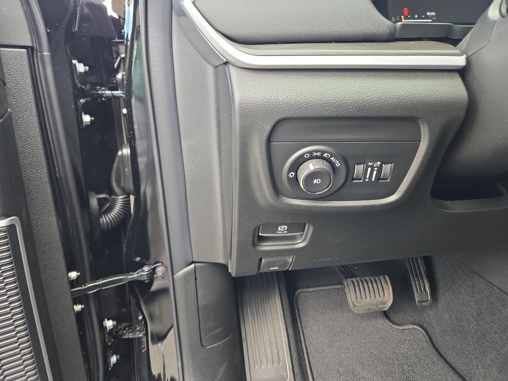 new 2026 Jeep Grand Cherokee L car, priced at $51,558
