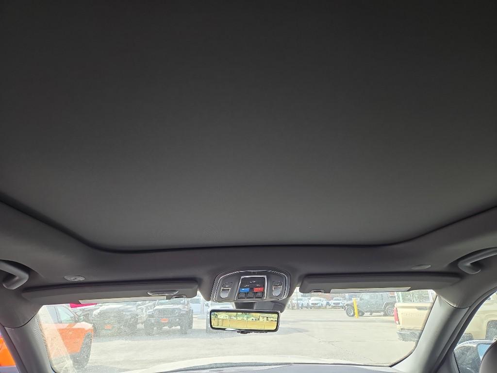 new 2026 Jeep Grand Cherokee car, priced at $54,158