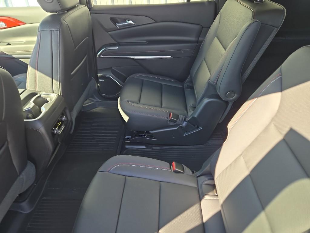 new 2026 Chevrolet Traverse car, priced at $56,630