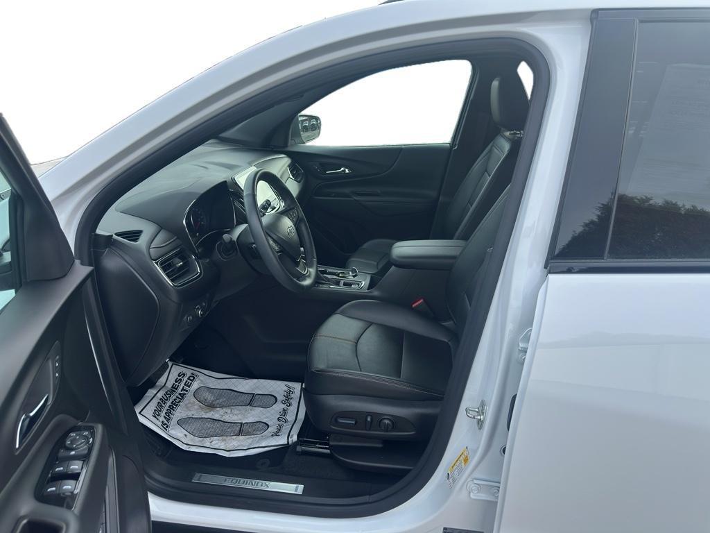 used 2024 Chevrolet Equinox car, priced at $31,299