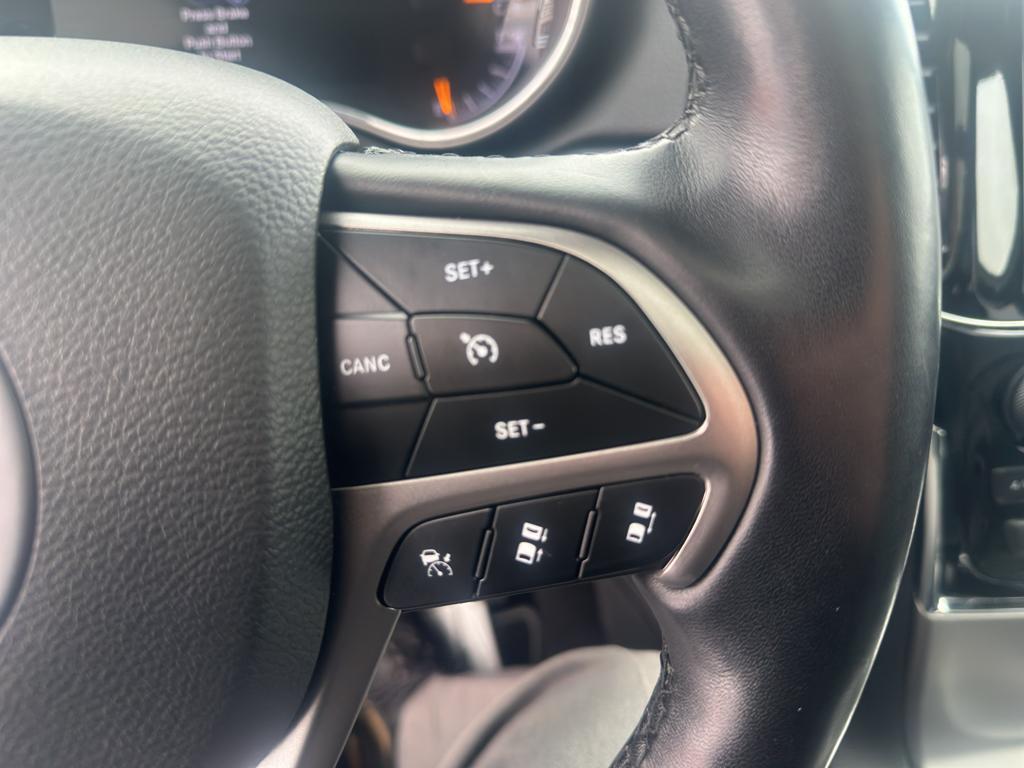 used 2021 Jeep Grand Cherokee car, priced at $27,299