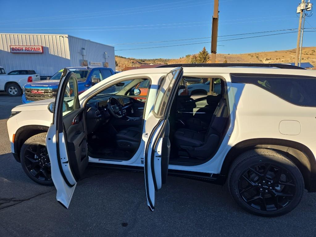 new 2026 Chevrolet Traverse car, priced at $61,264