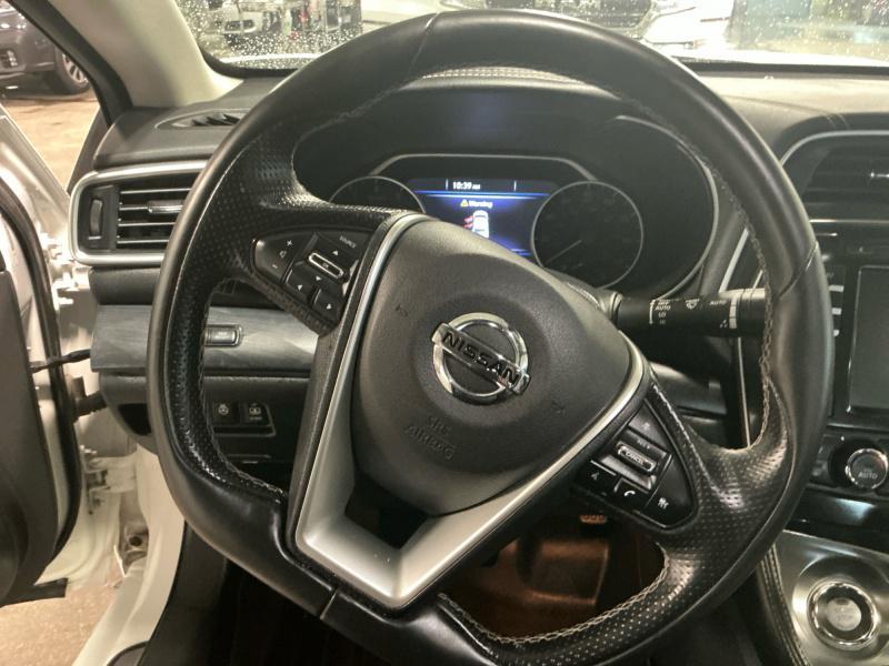 used 2021 Nissan Maxima car, priced at $25,999