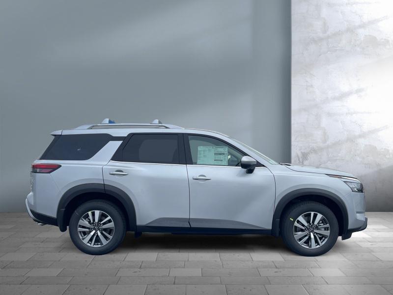 new 2025 Nissan Pathfinder car, priced at $39,974