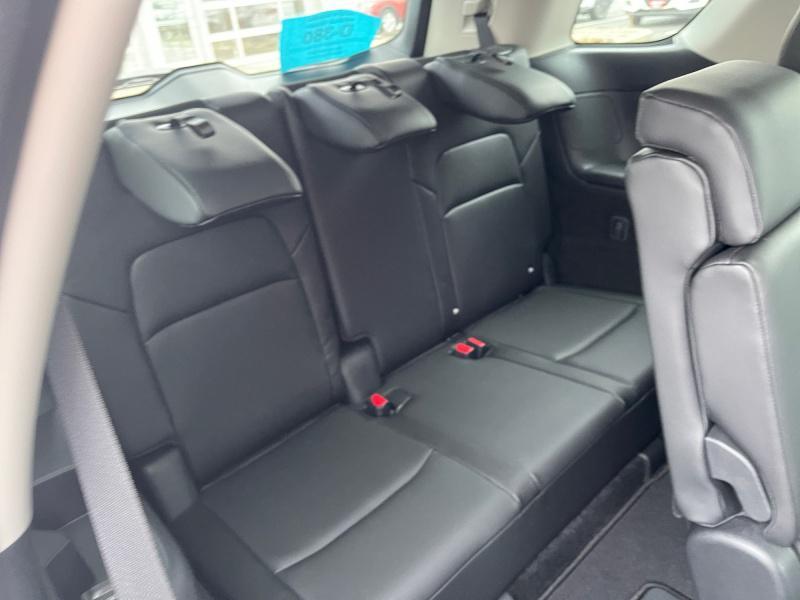 new 2025 Nissan Pathfinder car, priced at $39,974