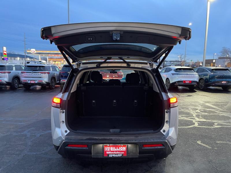 new 2025 Nissan Pathfinder car, priced at $36,789