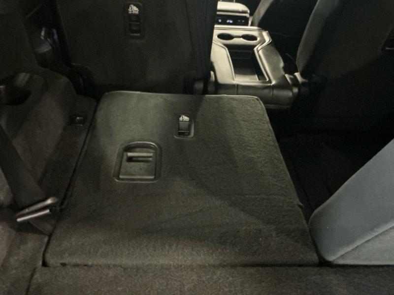 used 2023 Acura MDX car, priced at $43,988