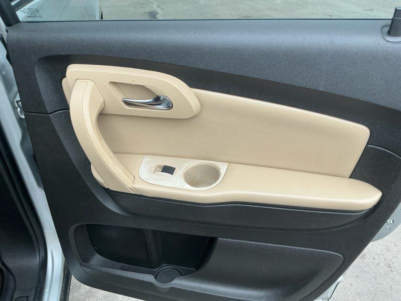 used 2012 Chevrolet Traverse car, priced at $7,988