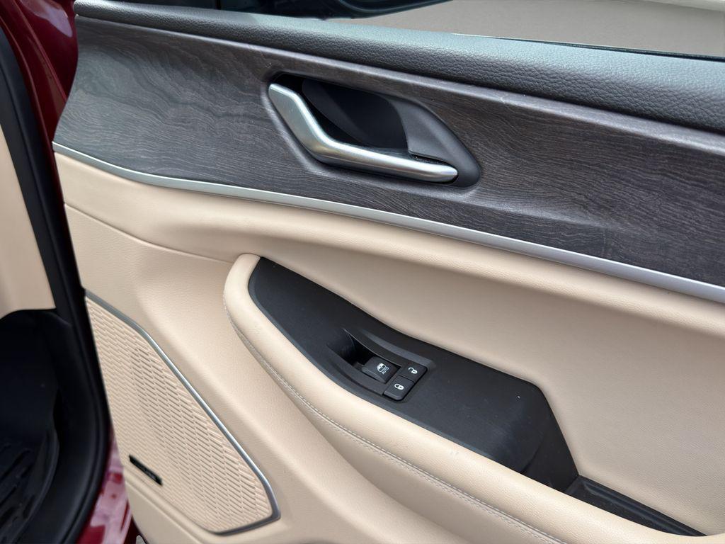 used 2021 Jeep Grand Cherokee L car, priced at $29,777