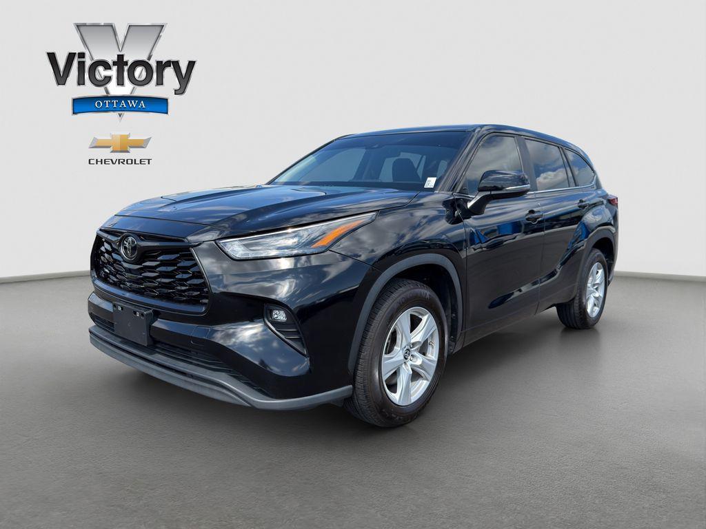 used 2023 Toyota Highlander car, priced at $28,491