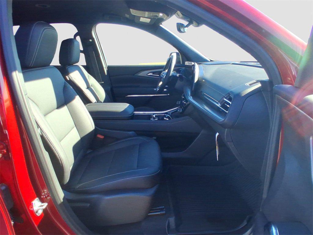 new 2026 Chevrolet Traverse car, priced at $42,596