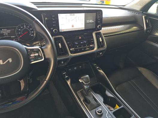 used 2022 Kia Sorento car, priced at $22,995