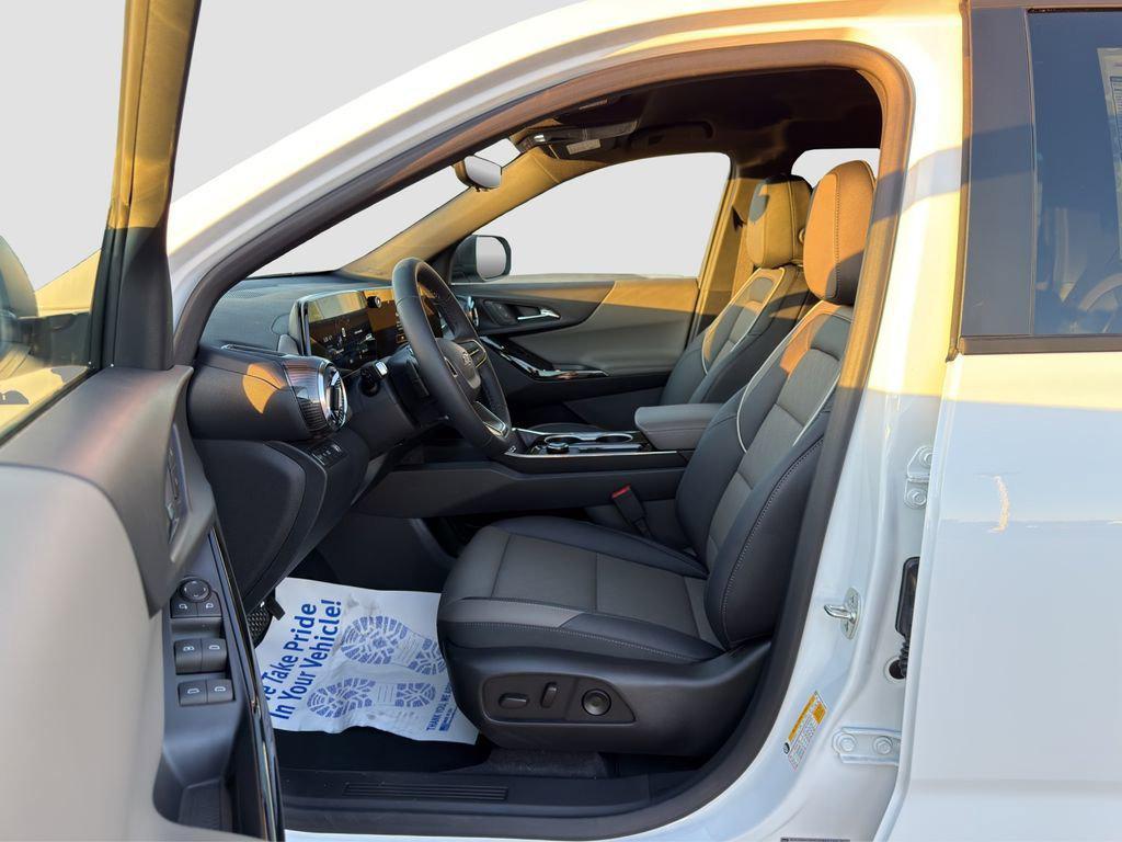 new 2026 Chevrolet Equinox car, priced at $29,003