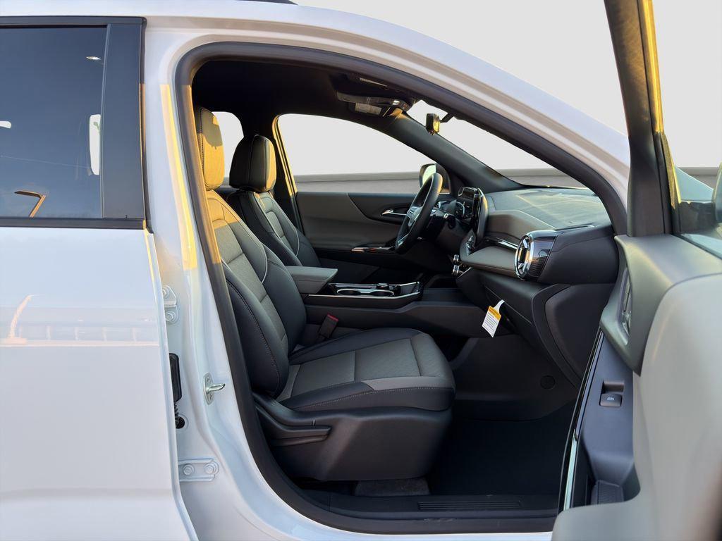 new 2026 Chevrolet Equinox car, priced at $29,003