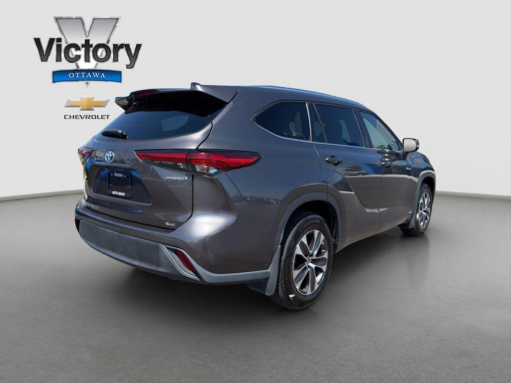 used 2021 Toyota Highlander Hybrid car, priced at $29,490