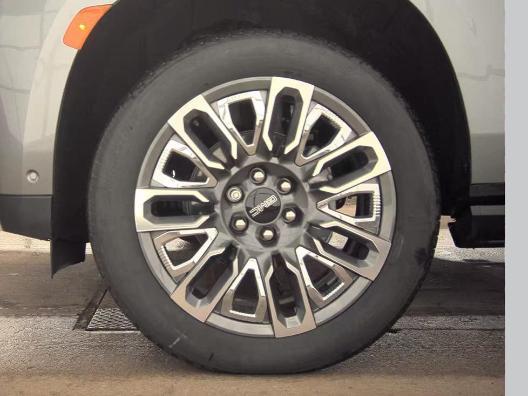 used 2023 GMC Yukon car, priced at $83,995