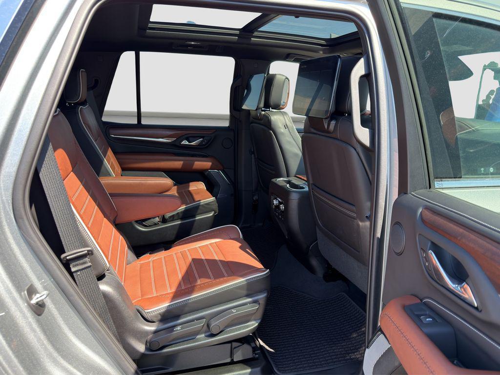 used 2023 GMC Yukon car, priced at $84,099