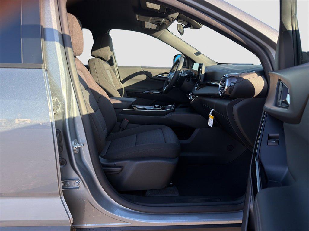 new 2026 Chevrolet Equinox car, priced at $30,535