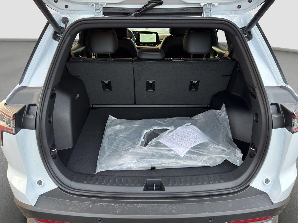 new 2026 Chevrolet Equinox car, priced at $37,124