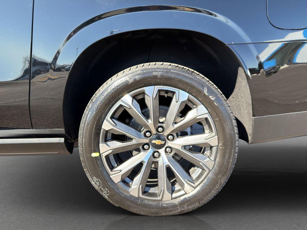 new 2026 Chevrolet Suburban car, priced at $95,749