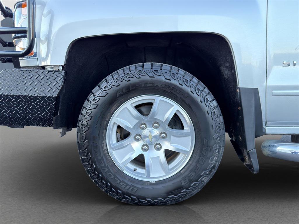 used 2018 Chevrolet Silverado 1500 car, priced at $22,998