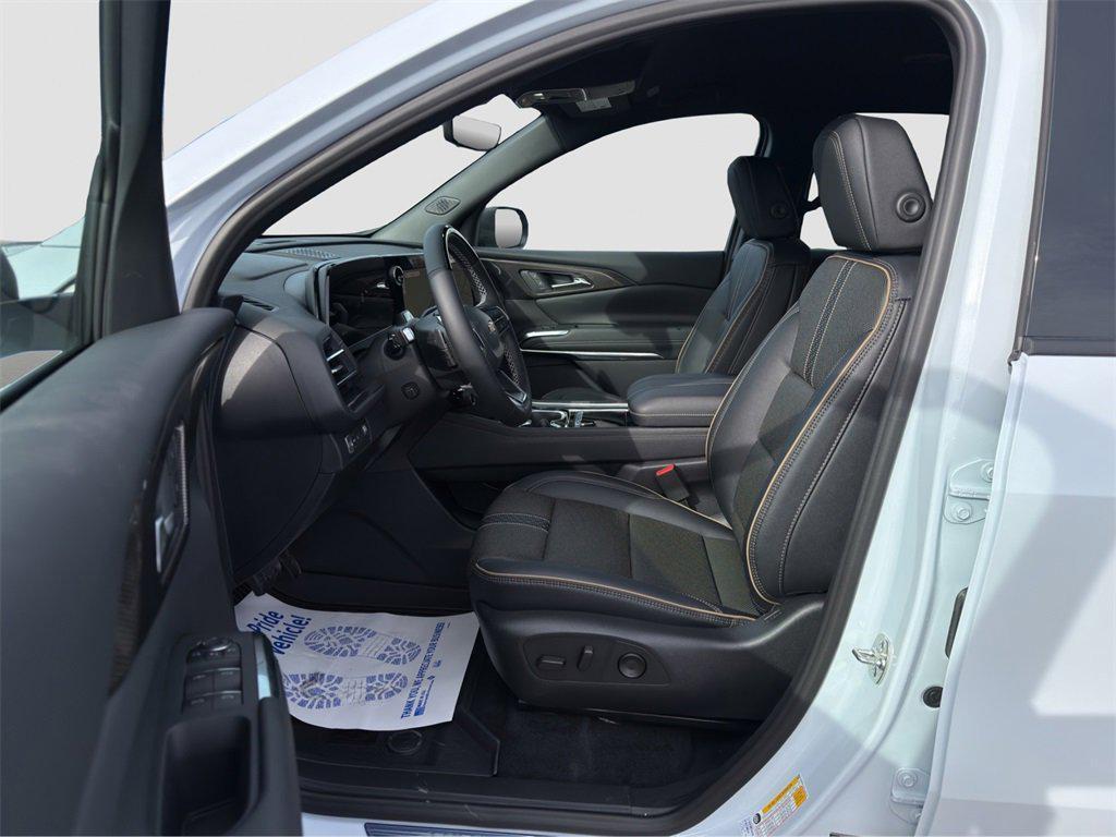 new 2026 Chevrolet Traverse car, priced at $58,555