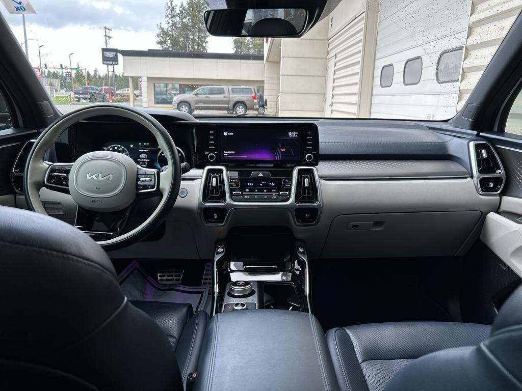 used 2022 Kia Sorento Plug-In Hybrid car, priced at $32,500