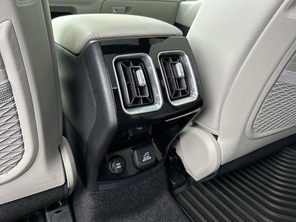 new 2026 Kia Sorento Hybrid car, priced at $46,645