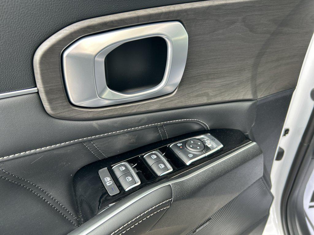 new 2026 Kia Sorento car, priced at $43,220