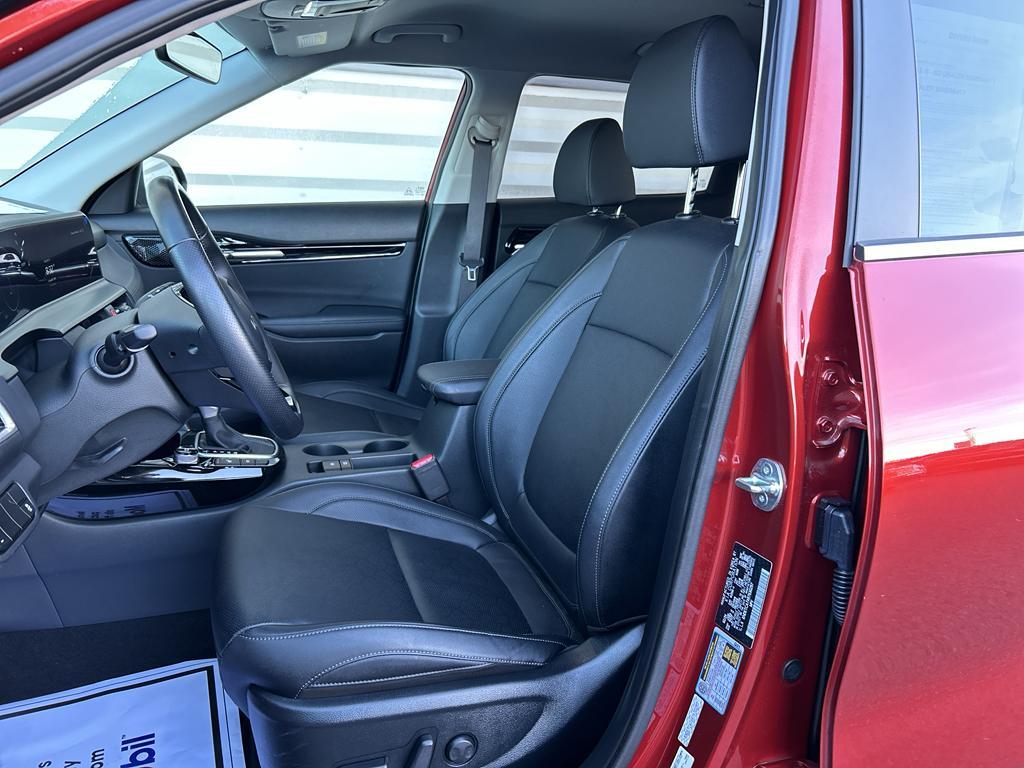 used 2024 Kia Seltos car, priced at $27,450