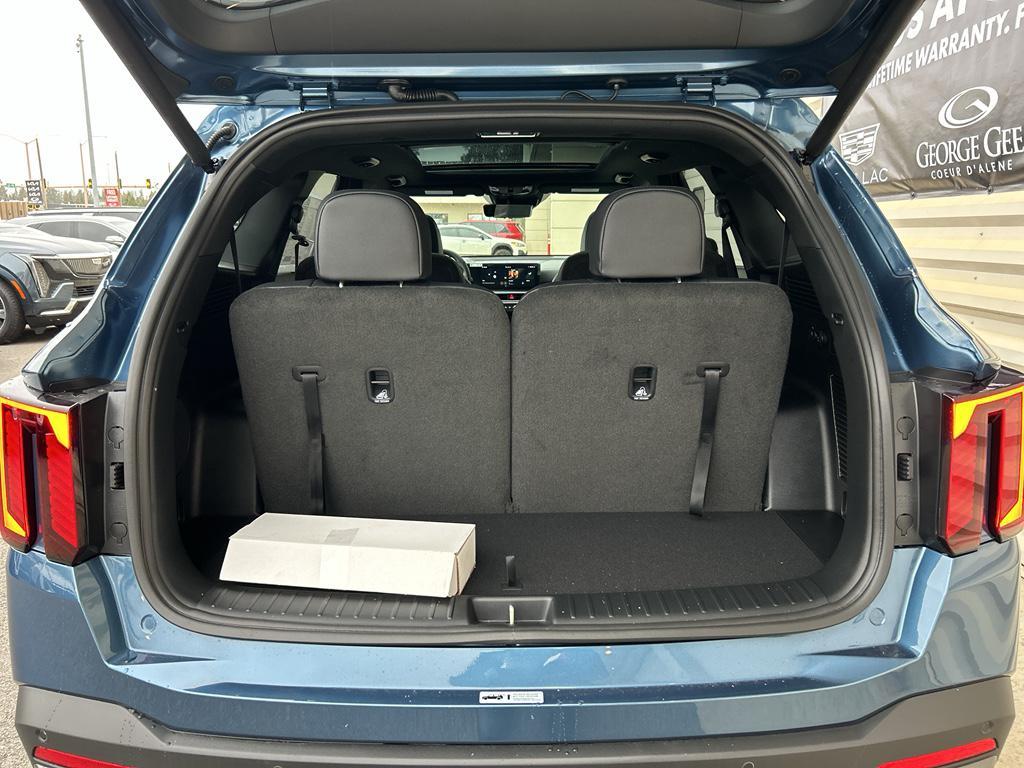 new 2026 Kia Sorento Hybrid car, priced at $47,025