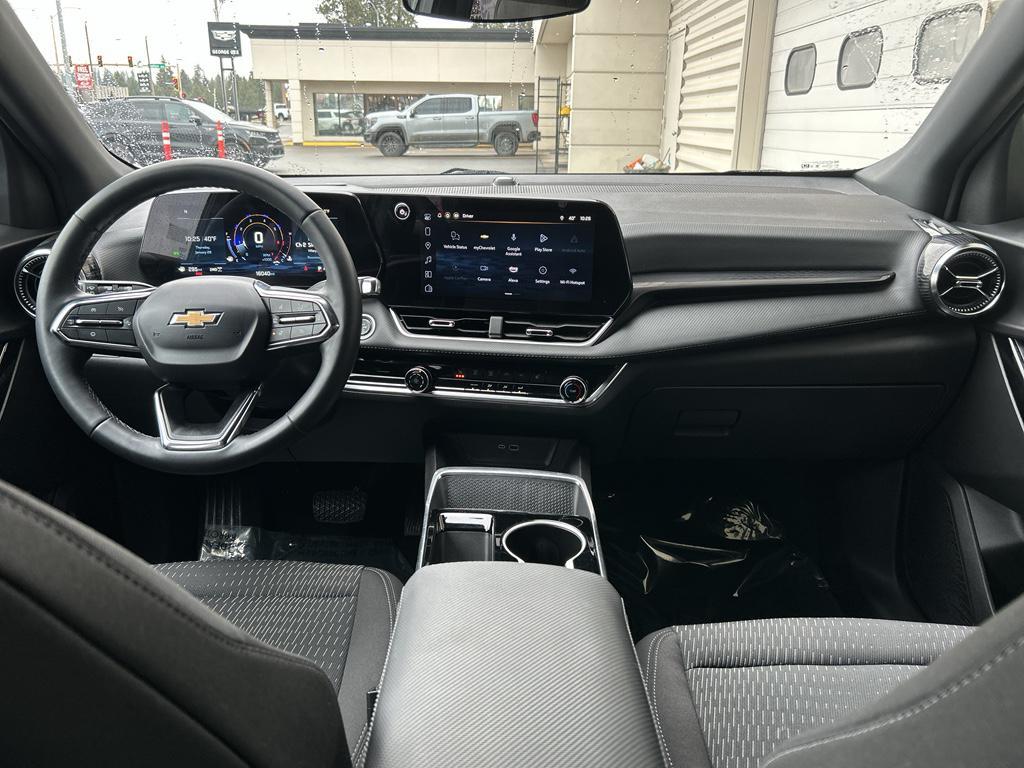 used 2025 Chevrolet Equinox car, priced at $28,500