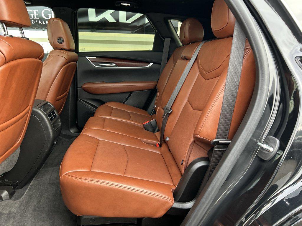 used 2022 Cadillac XT5 car, priced at $29,800