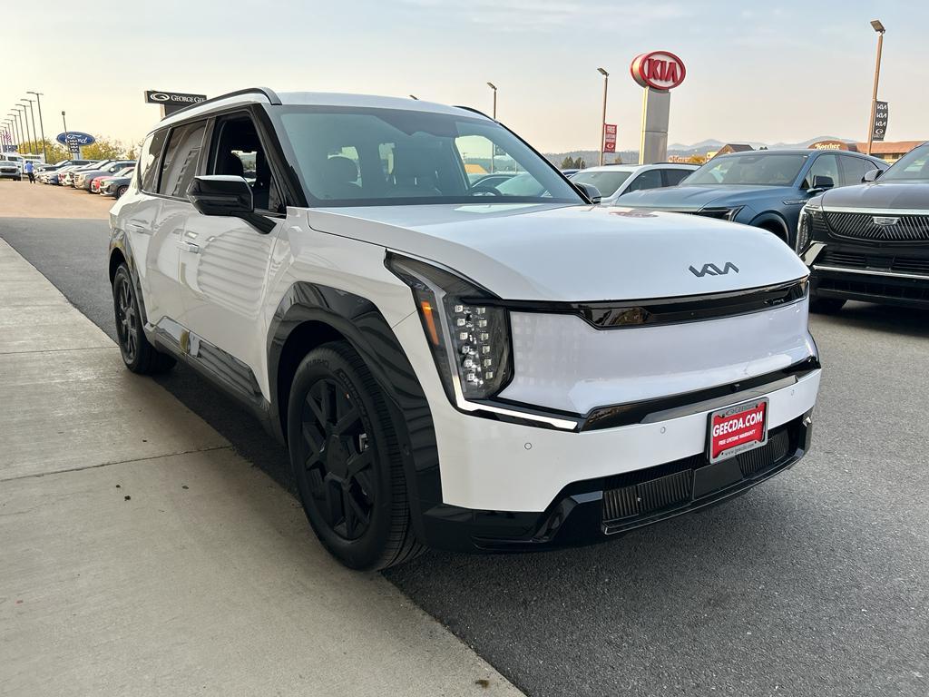 new 2026 Kia EV9 car, priced at $62,075