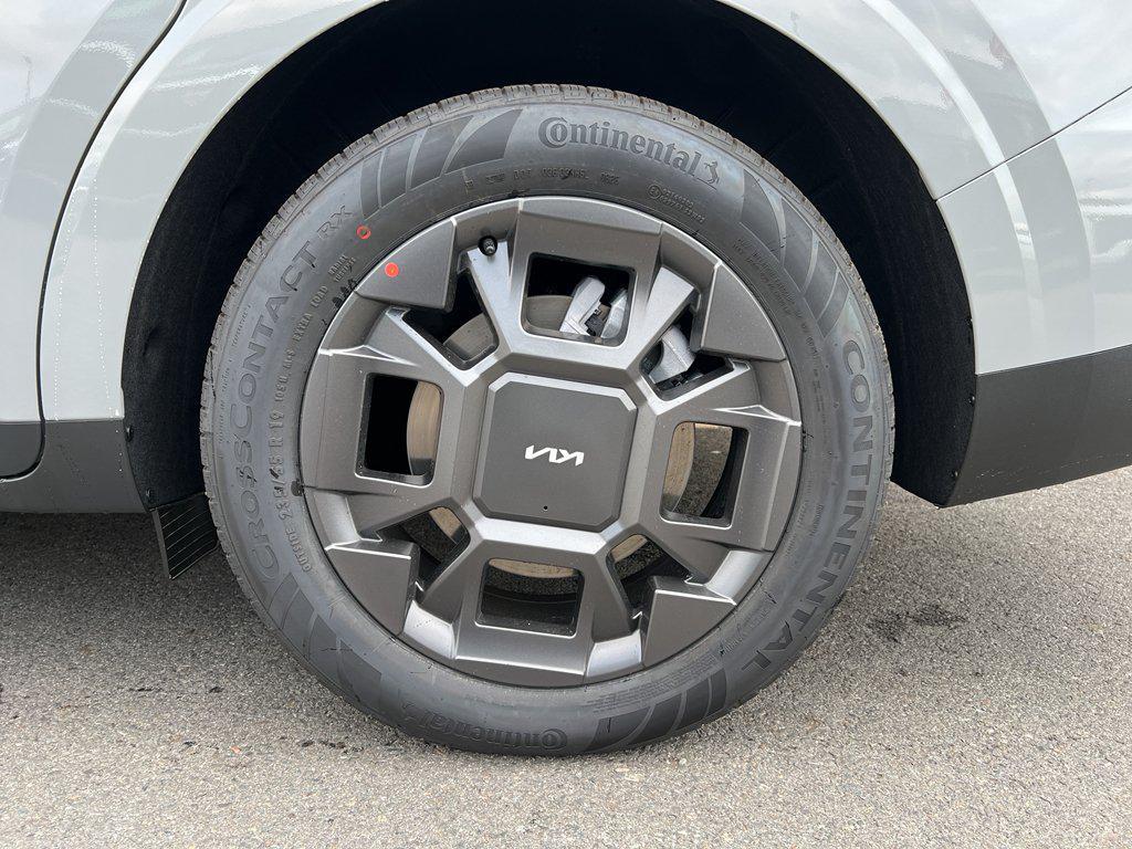 new 2026 Kia Carnival Hybrid car, priced at $43,000