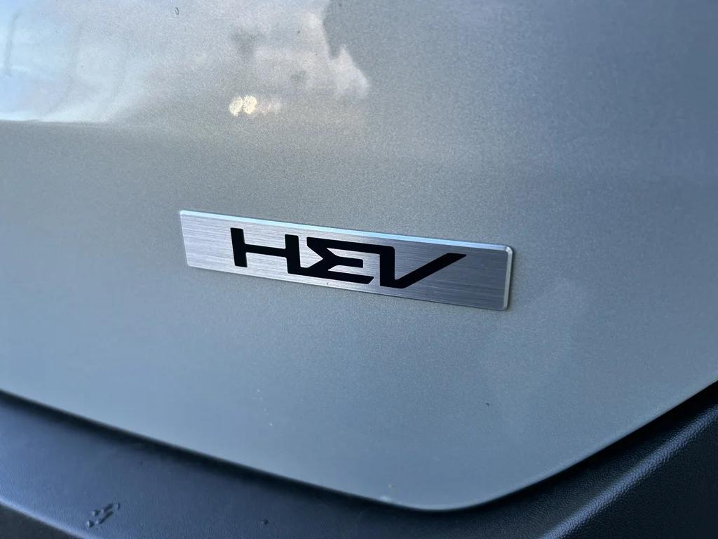 new 2026 Kia Carnival Hybrid car, priced at $58,095