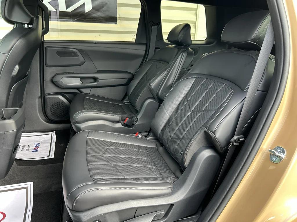 new 2027 Kia Telluride car, priced at $50,205