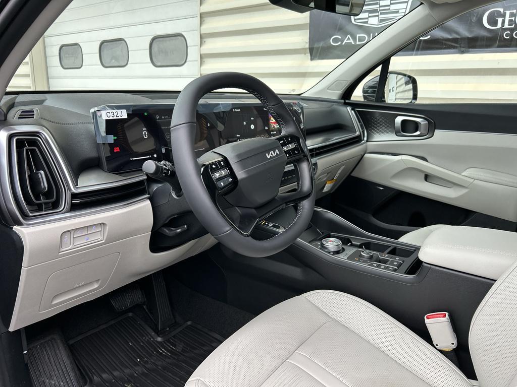 new 2026 Kia Sorento Plug-In Hybrid car, priced at $49,045