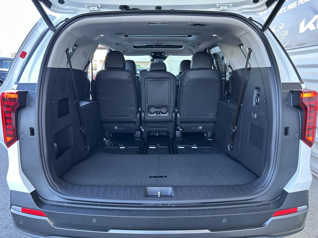 new 2026 Kia Carnival car, priced at $51,925