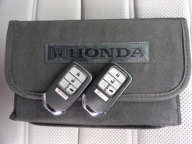 used 2022 Honda CR-V Hybrid car, priced at $23,611