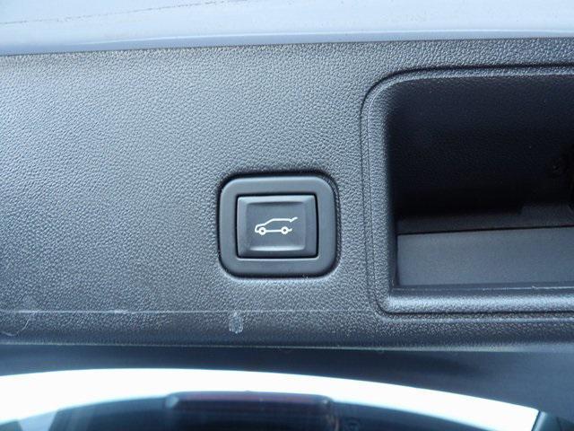 used 2023 GMC Terrain car, priced at $25,238