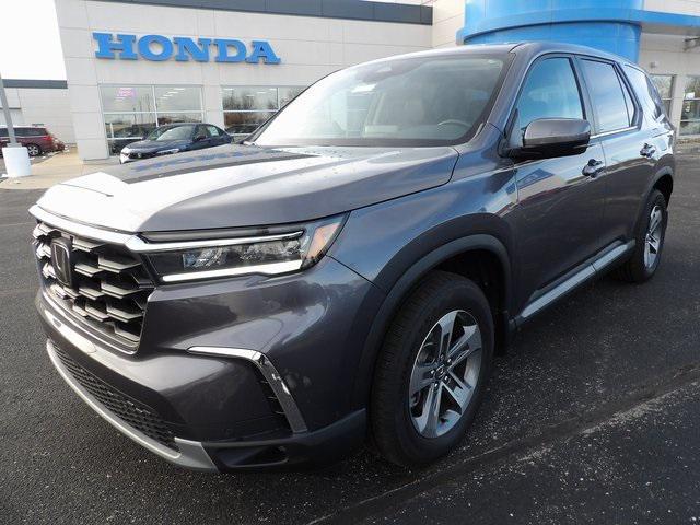 used 2025 Honda Pilot car, priced at $41,370