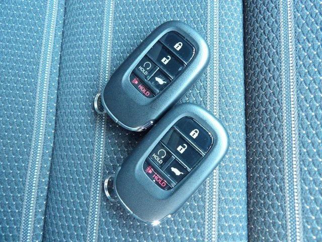 new 2026 Honda CR-V Hybrid car, priced at $39,035