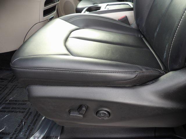 used 2024 Chrysler Pacifica car, priced at $28,910