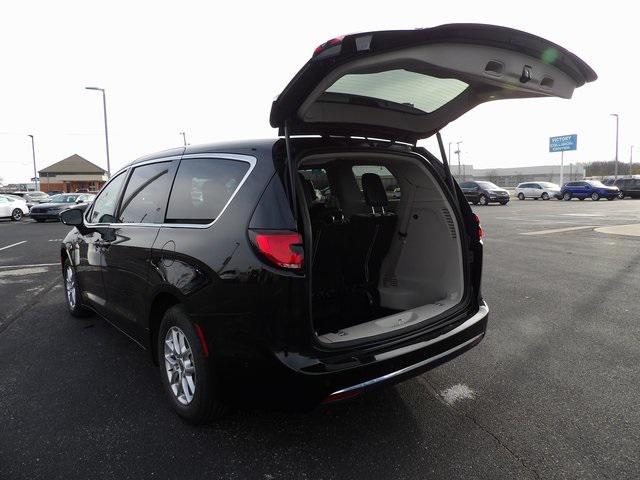 used 2024 Chrysler Pacifica car, priced at $28,910