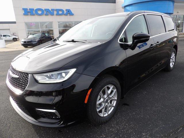 used 2024 Chrysler Pacifica car, priced at $28,910