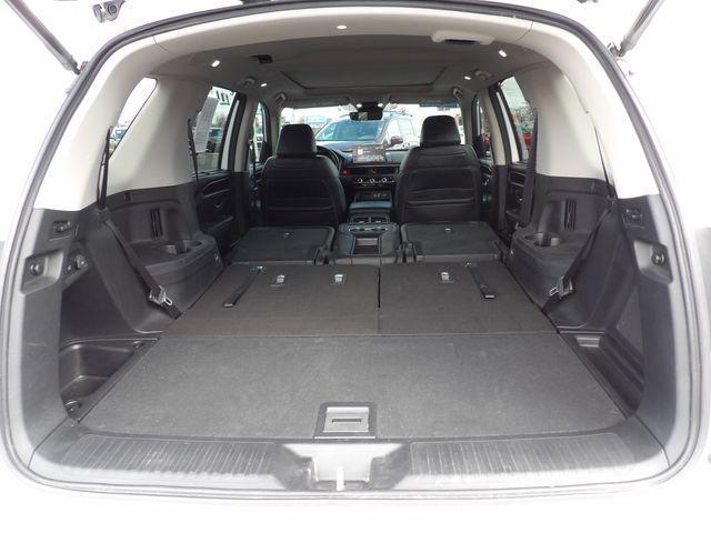 used 2025 Honda Pilot car, priced at $44,980