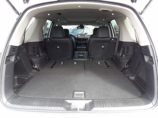 used 2025 Honda Pilot car, priced at $44,980