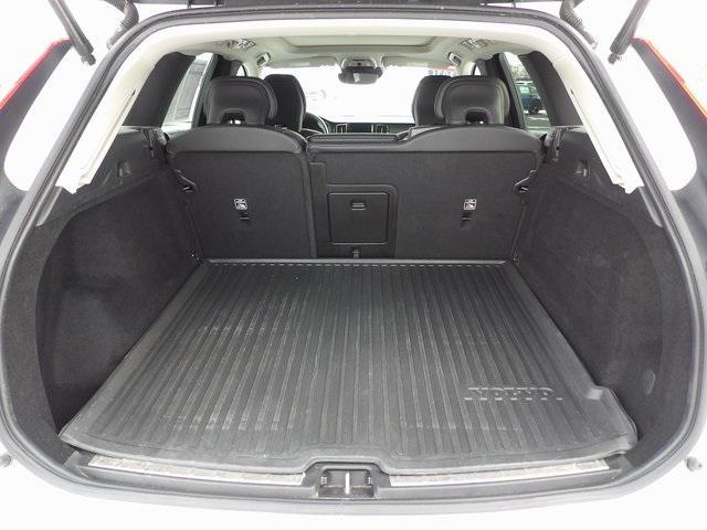 used 2021 Volvo XC60 car, priced at $27,422