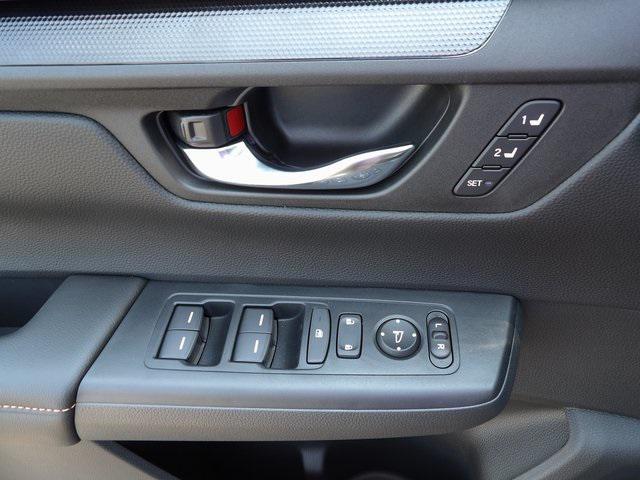 new 2026 Honda CR-V Hybrid car, priced at $41,675